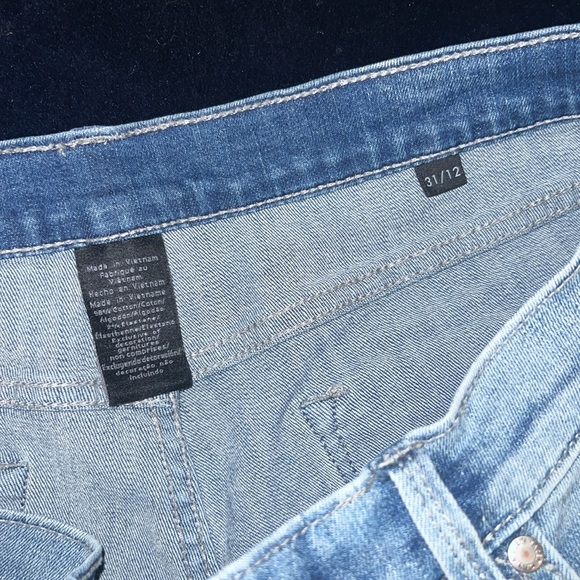 Calvin Klein Shorts - Picture 5 of 6